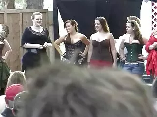 Phục thủ dâm phim sex nhật hd không che nam bên cạnh chồng trên bãi biển,